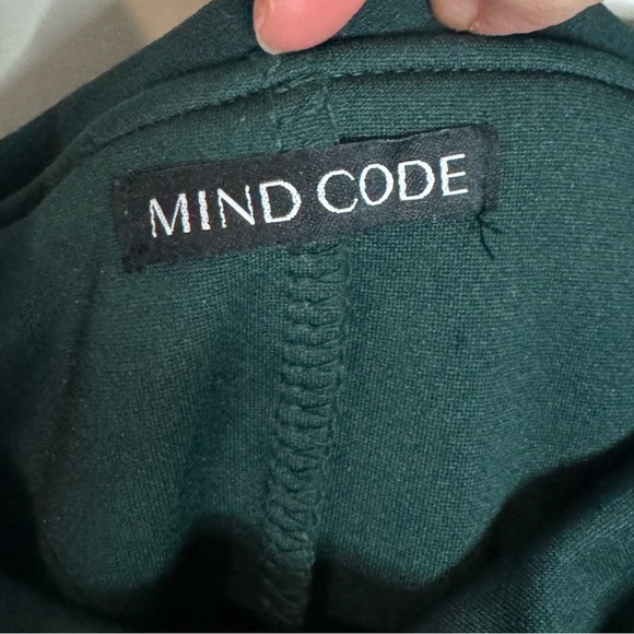 2/for $20 🪩 MIND CODE Elegant Dark Green Off-Shoulder Mini Dress (Medium) - Picture 4 of 7